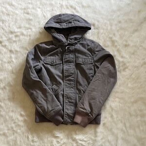 Women’s 2000’s grey jacket